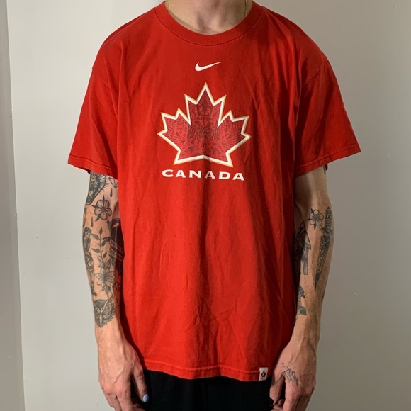 Nike 2010 “Golden Goal” Team Canada T-Shirt - Picture 1 of 8